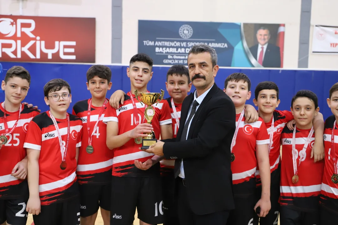 🏐 Gsb Okul Sporları Yıldız Erkek Voleybol Final Müsabakası Ile Sona Erdi. Kırklareli Atatürk O (6)