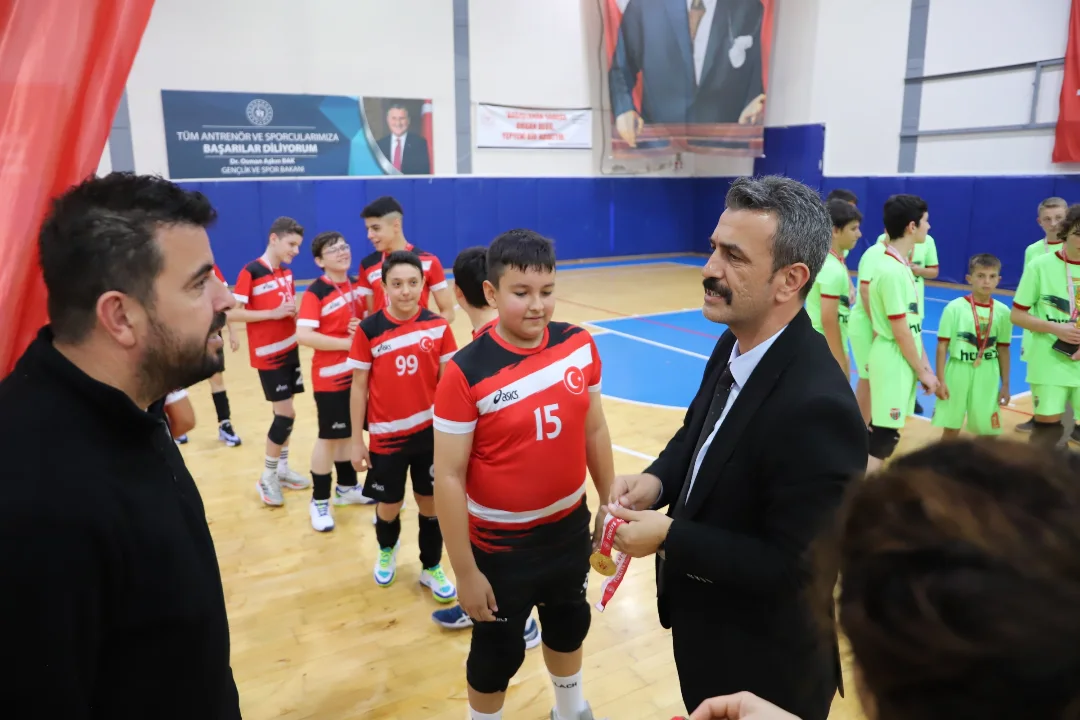 🏐 Gsb Okul Sporları Yıldız Erkek Voleybol Final Müsabakası Ile Sona Erdi. Kırklareli Atatürk O (7)
