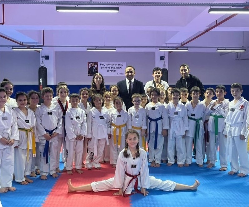 İlçe Müdürümüz Hekim Demirci, Gsb Spor Okulları Kapsamında Düzenlenen Taekwondo Ve Jimnastik Ant (3)