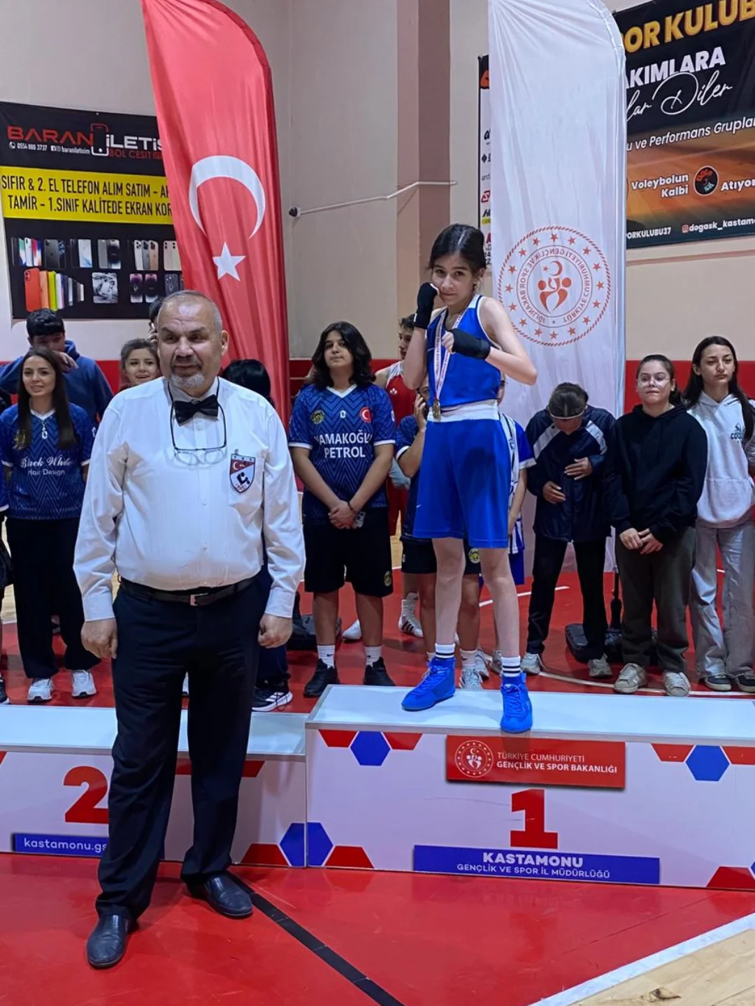 🥊 Kastamonu’da Gurur Verici Başarı! 🥇Kastamonu’da 9 Ilden 140 Sporcunun Katılımıyla Düzenlene
