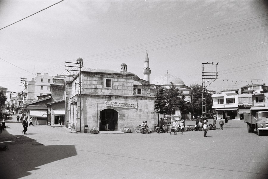 Kirklareli, Mihaloglu Hizir Bey Bedesten [Iv 12110115, 1971]