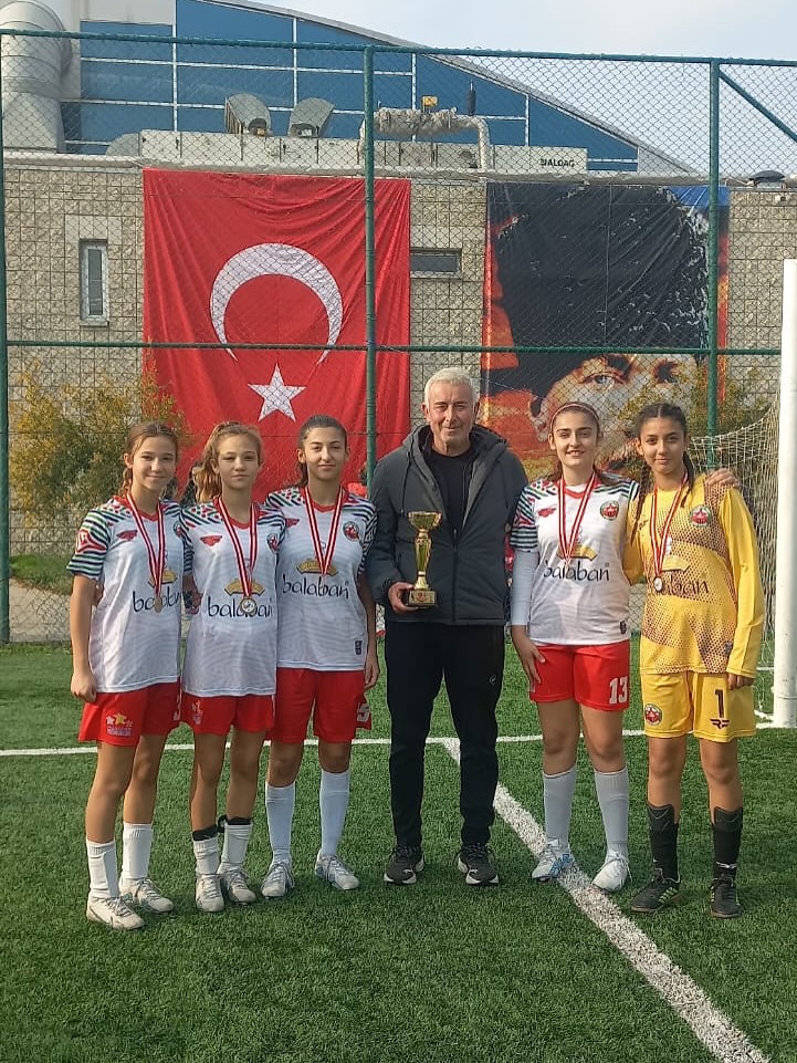 Pehlivanköy’ün Kız Futbolcuları Bugün Karagümrük Spor Kulübü Organizasyonunda, Lüleburgaz Beledi