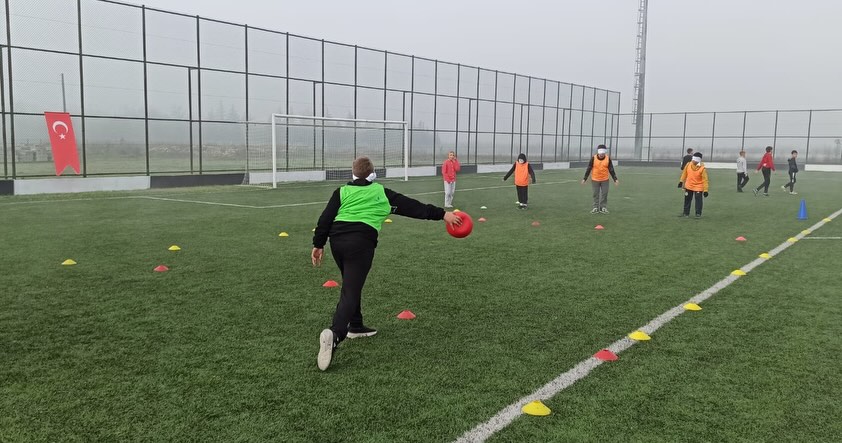 3 Aralık Dünya Engelliler Günü Kapsamındagolbol Farkındalık Etkinliğipehlivanköy Gençlik Ve Spor (2)