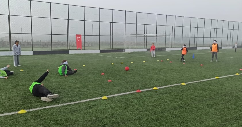 3 Aralık Dünya Engelliler Günü Kapsamındagolbol Farkındalık Etkinliğipehlivanköy Gençlik Ve Spor (6)