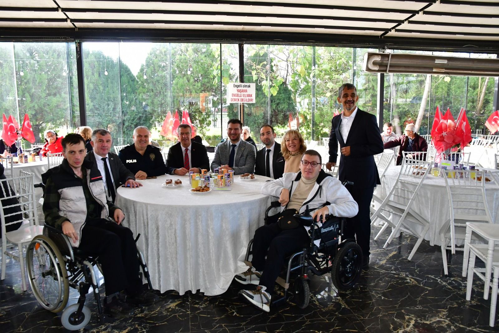 55Ef99A6 5Aad 49F1 A811 Fec24F839E3C