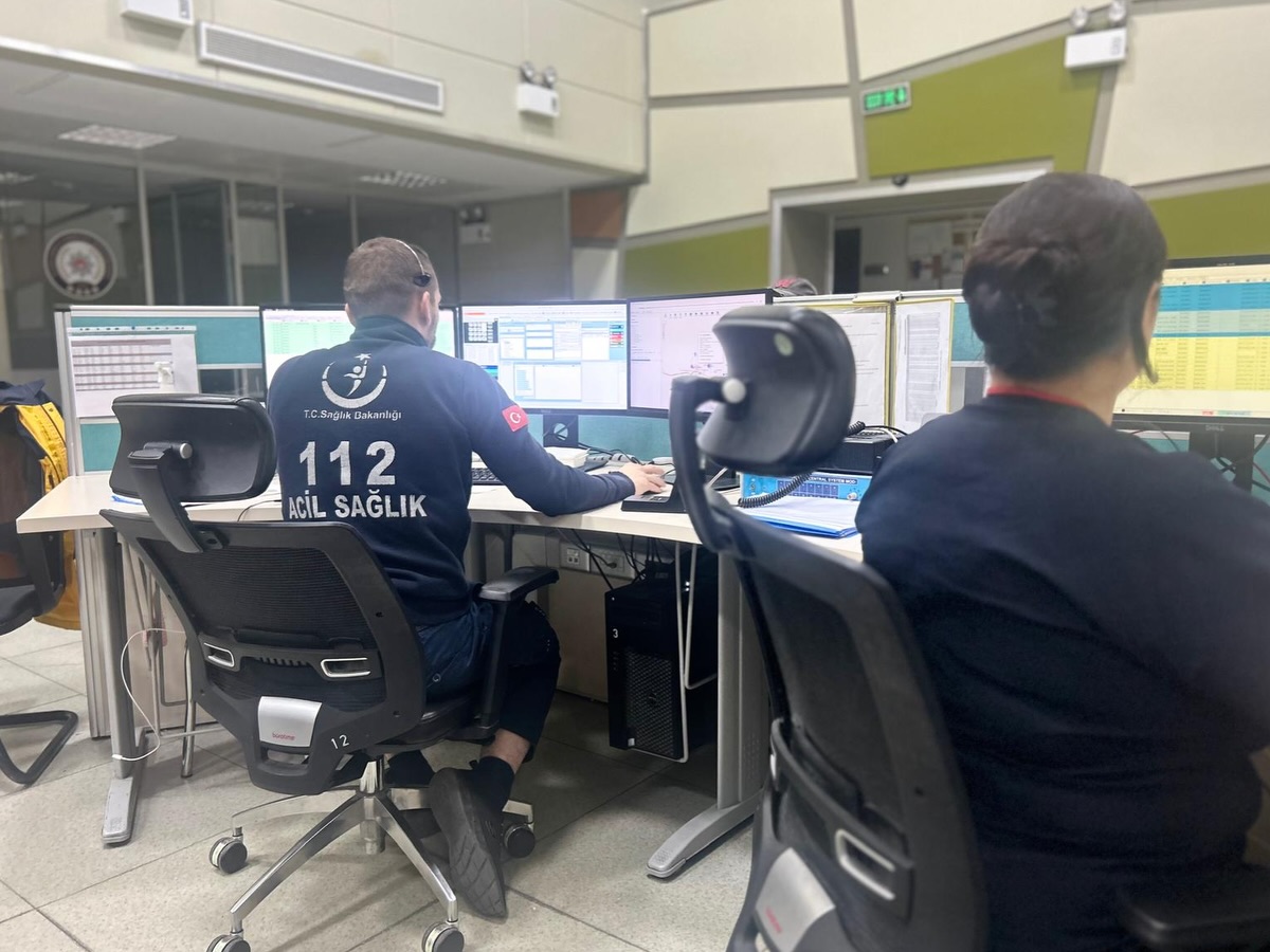 587725279 18317040730218733 2484243655764846500 N