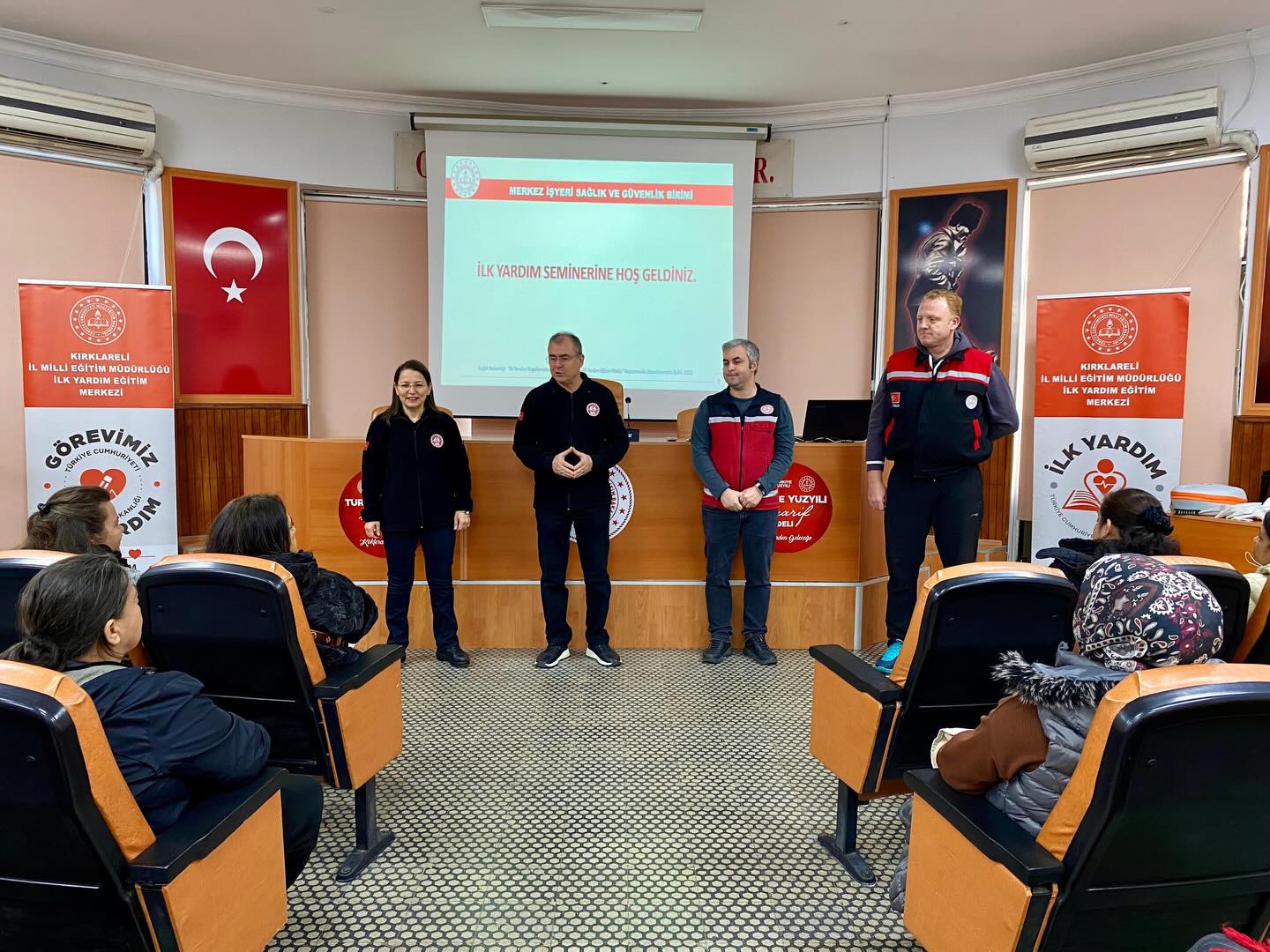 587796598 18080936639141432 1410615648993755399 N