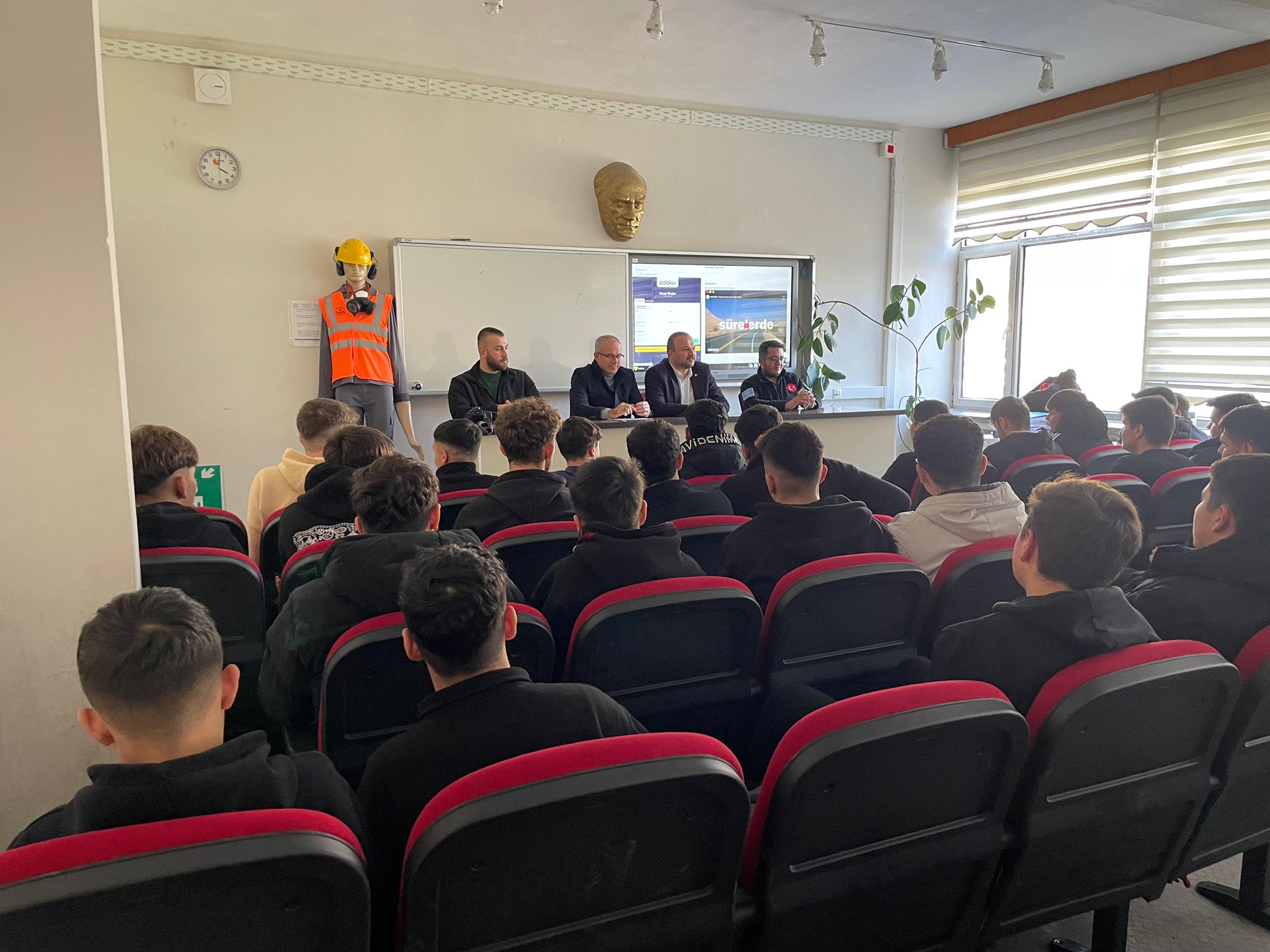 602311569 10239199979915121 1432654333992683532 N