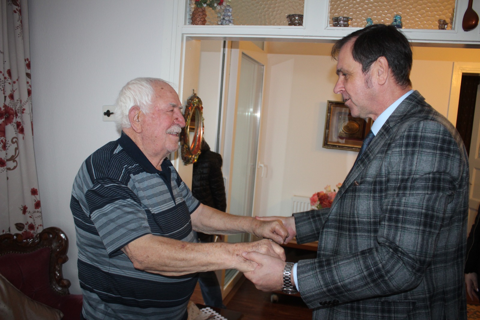 605725609 1298012799036375 6354767036816584802 N