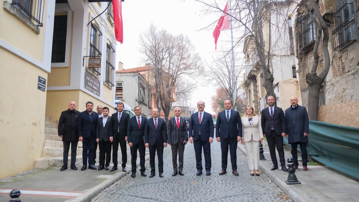 606512788 18536456833011669 8840342915515557040 N