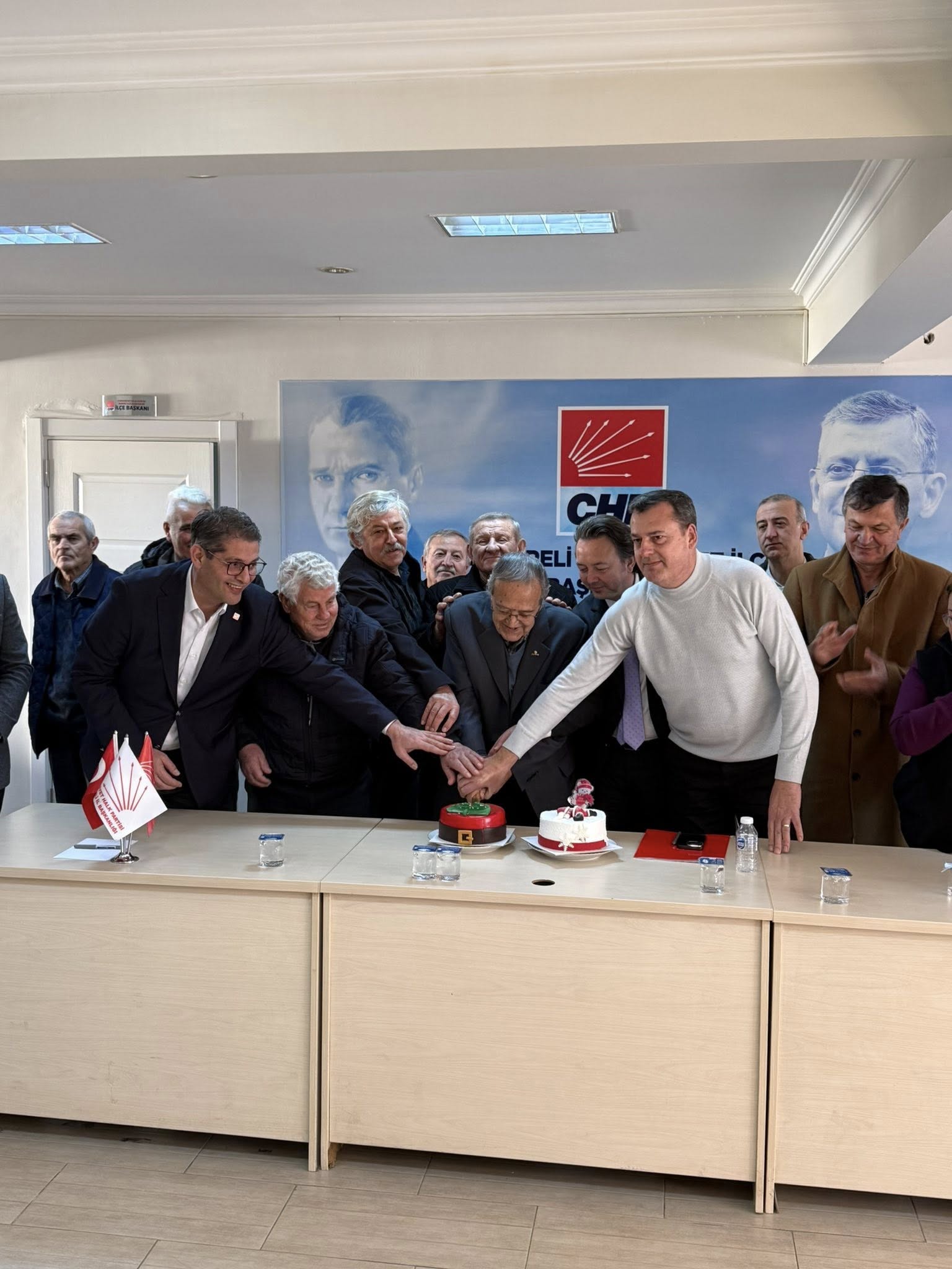 607410240 25789261884039665 3778188928583936233 N