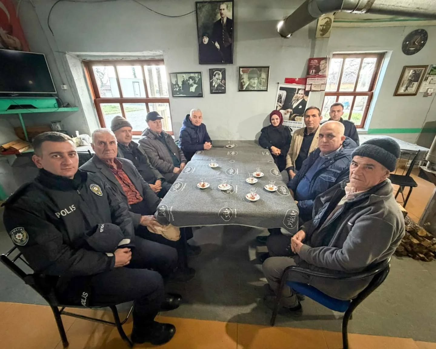 607832192 18184867600357661 1907831583406530103 N