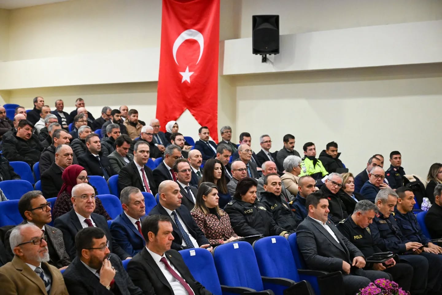 607879403 18185040232357661 6842946230284921429 N