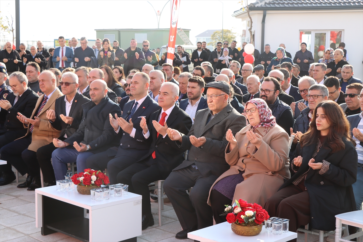 A A 20251203 39882070 39882064 K I R K L A R E L I N D E S E H I T U Z M A N C A V U S A N I L Y A L A P I N A D I N I T A S I Y A N P A R K A C I L D I