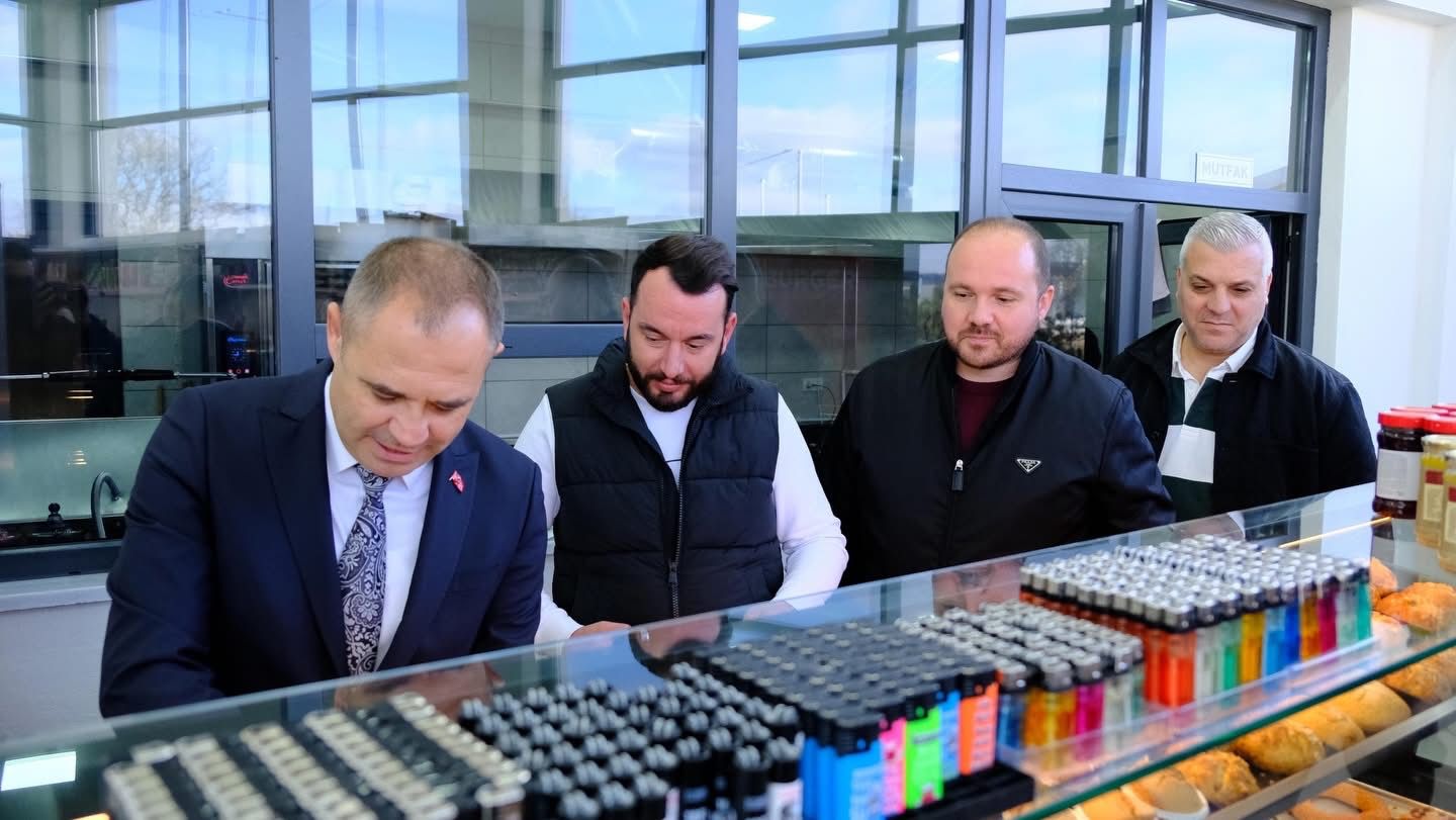 Ea9D640B 651F 4B63 B332 648Ffb851388