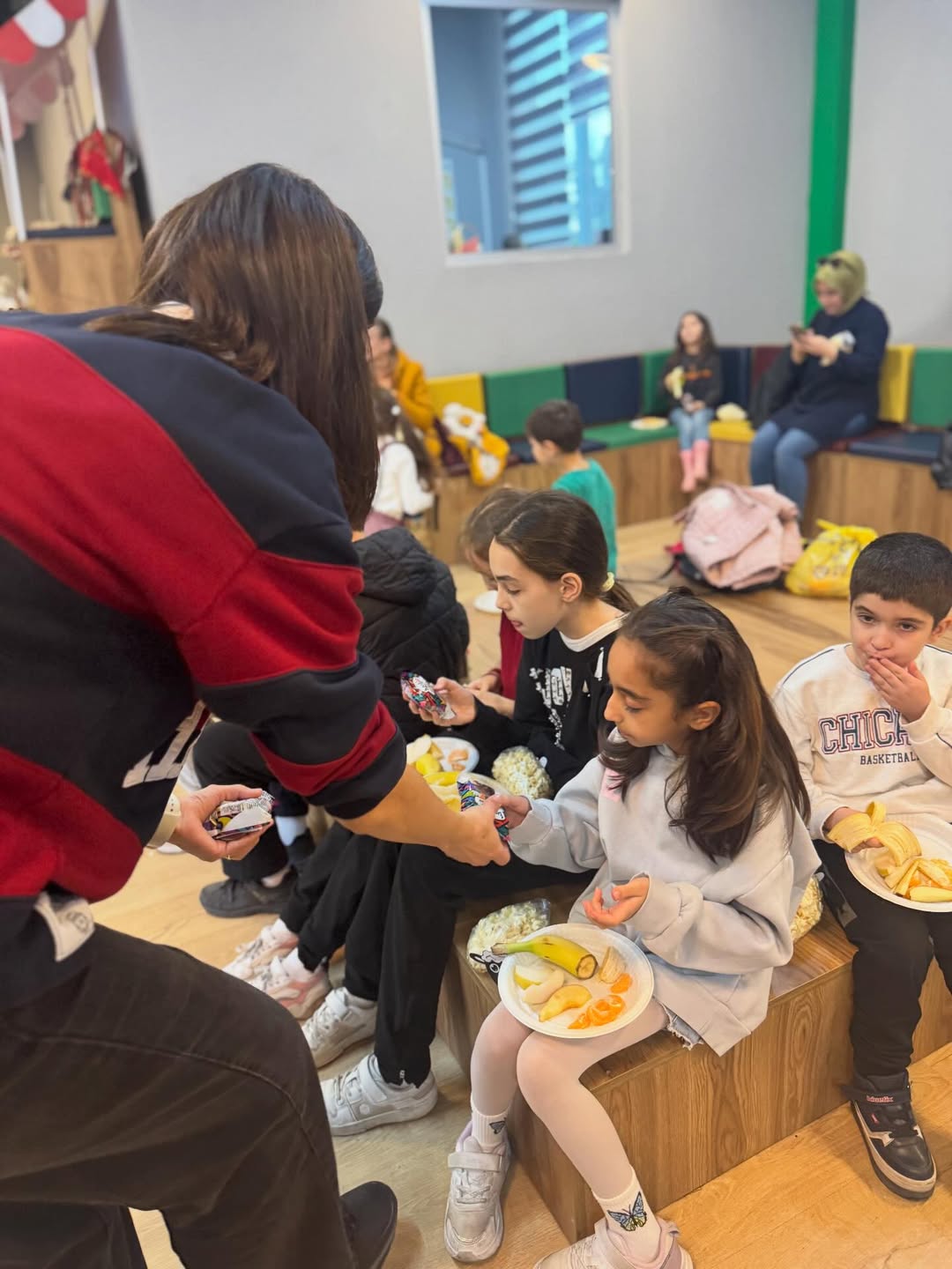 🎉 Gençlik Merkezimizde Yerli Malı Haftası’nı Keyifle Kutladık!Bugün Merkezimizde Rengârenk Bir (2)