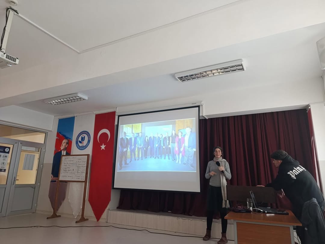 Kırklareli Tobb Sosyal Bilimler Lisesi’nde Sosyal Girişimcilik Söyleşisikırklareli Tobb Sosyal B (1)