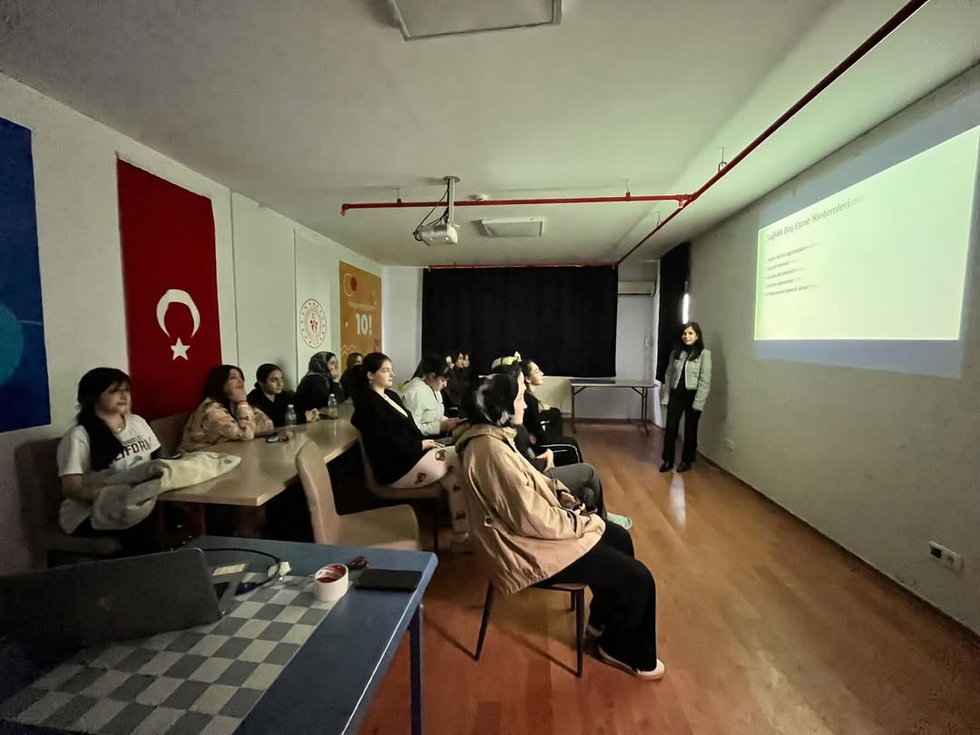 📍 Lüleburgaz Kız Yurdu🌟Gençlerimizin Bağımlılıklarla Mücadelede Farkındalık Kazanmasına Katkı (2)