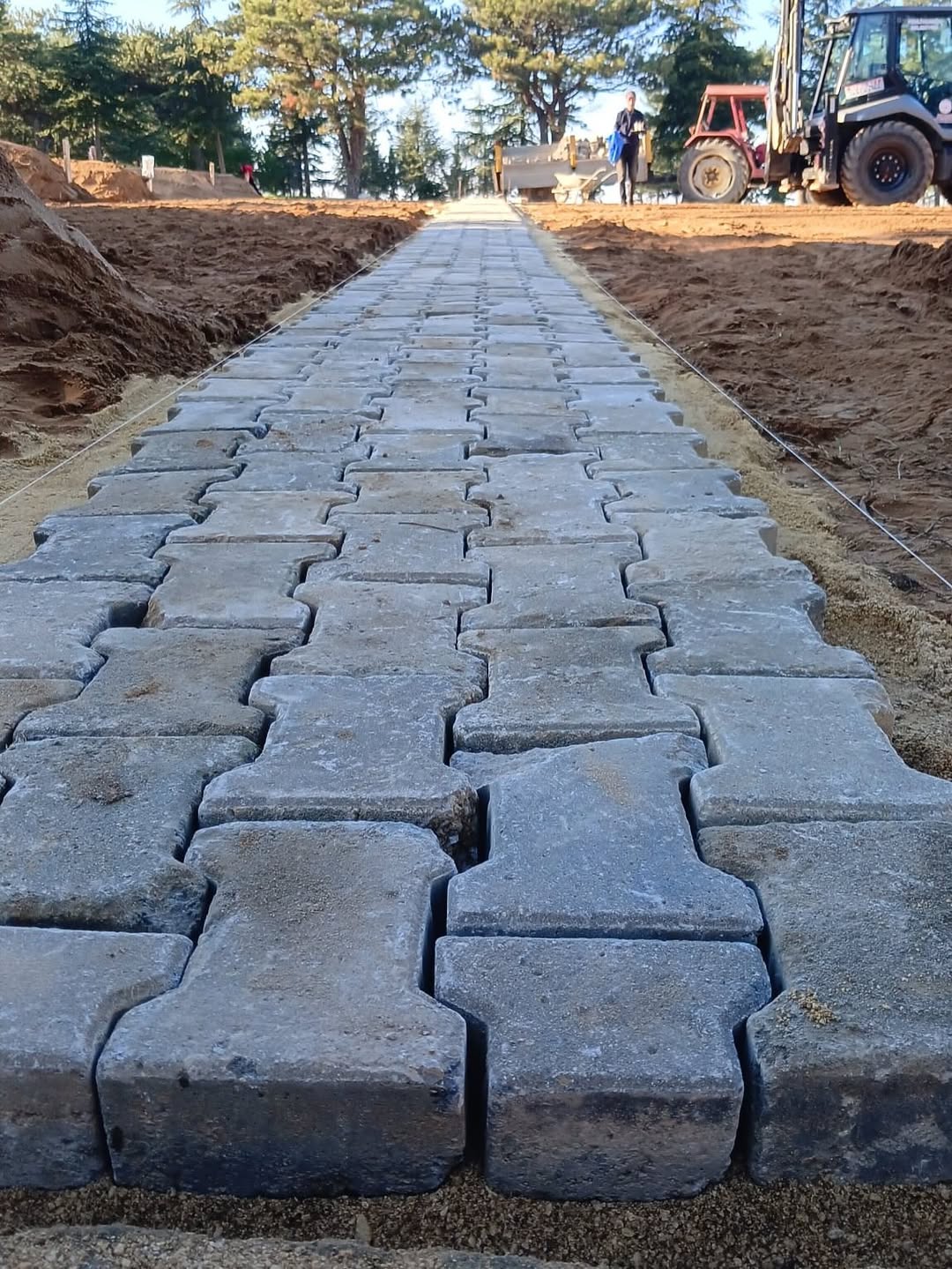 Pehlivanköy Belediyesi Olarak Ilçemizde Yürüttüğümüz Saha Çalışmaları Aralıksız Devam Etmektedir