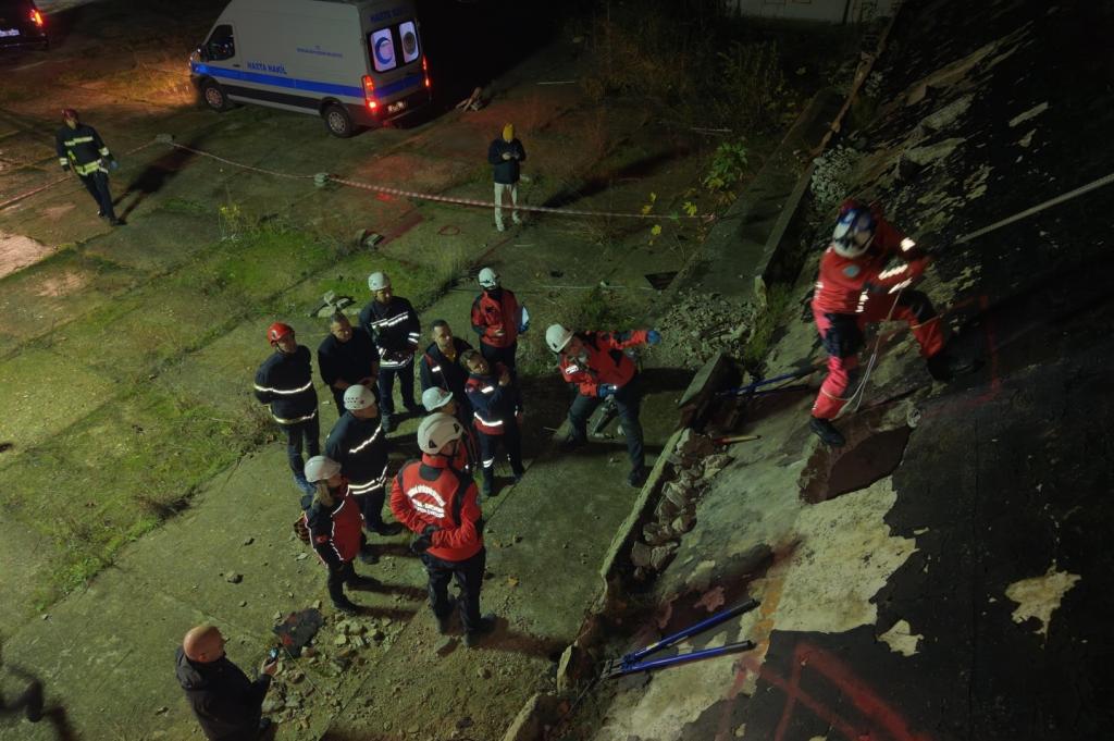 Tekrdada Geren Aratmayan Arama Kurtarma Tatbkati 4 2 1766474542