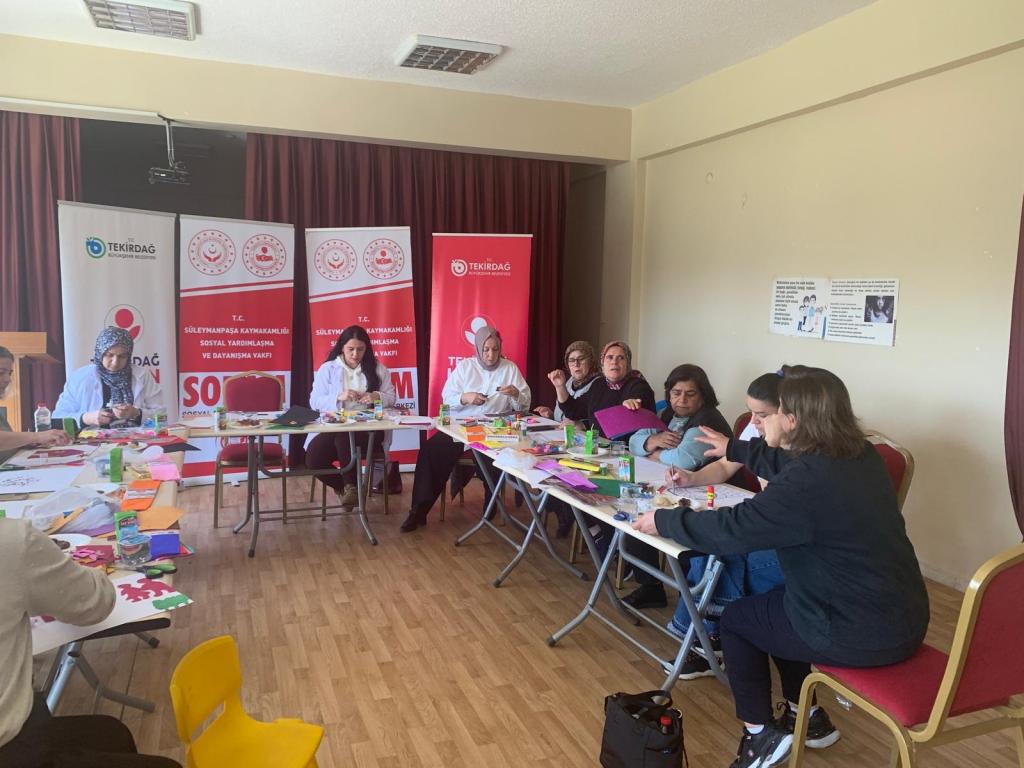 Tekrdali Kadinlar Sanatla Gven Hartalarini Oluturdu 2 1 1764585176