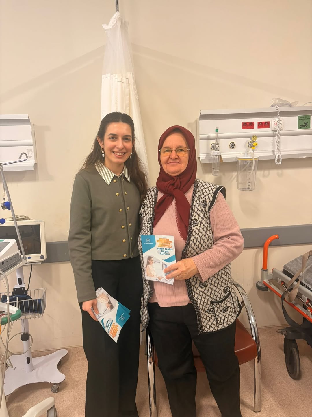 1–31 Ocak Serviks (Rahim Ağzı) Kanseri Farkındalık Ayı Kapsamında; Hastanemizde Yatan Hasta Yakı (7)
