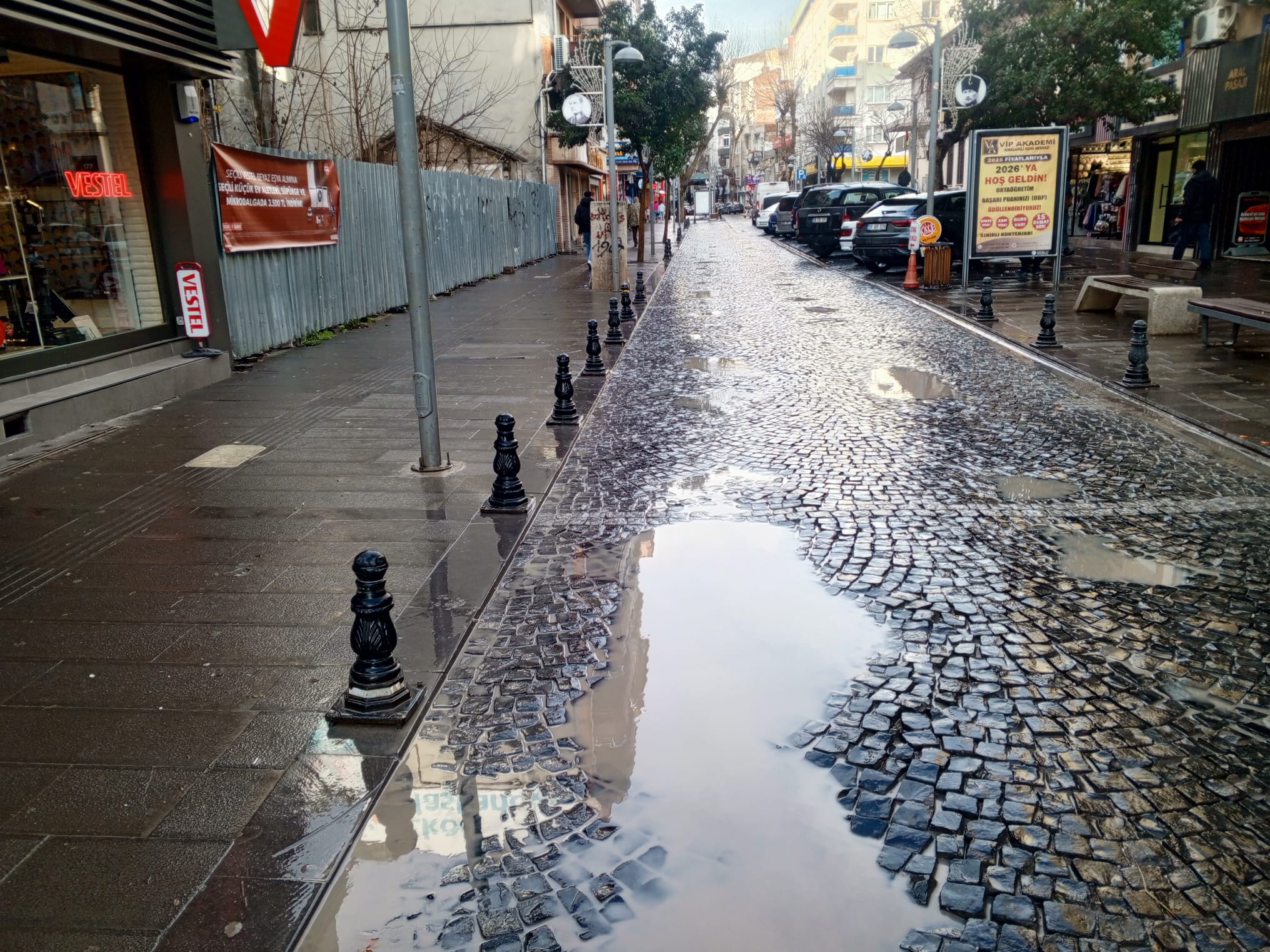 53B4E68B 2302 4125 943A E7Fd504Caef9