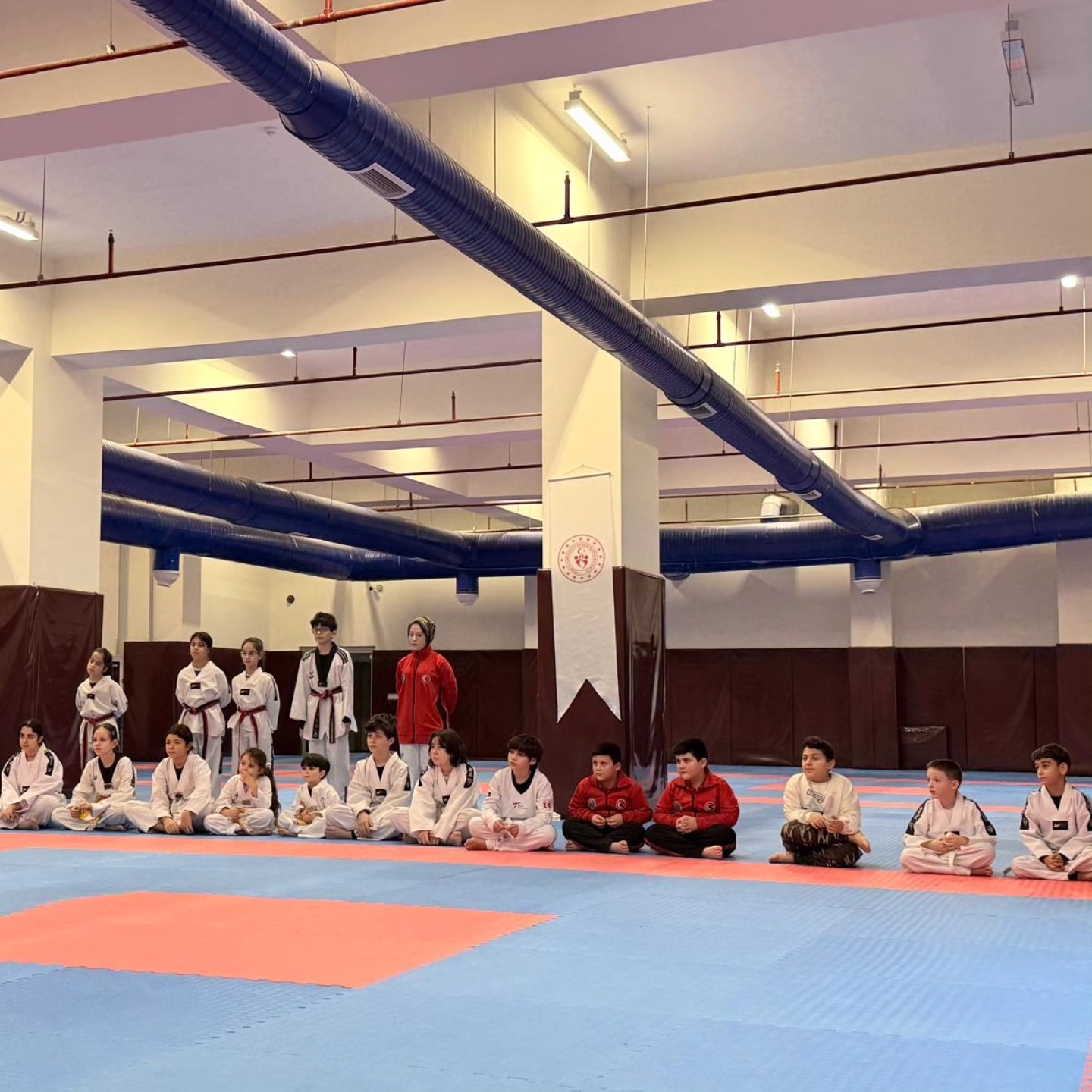 614615969 25818869651076974 1401975378823806392 N