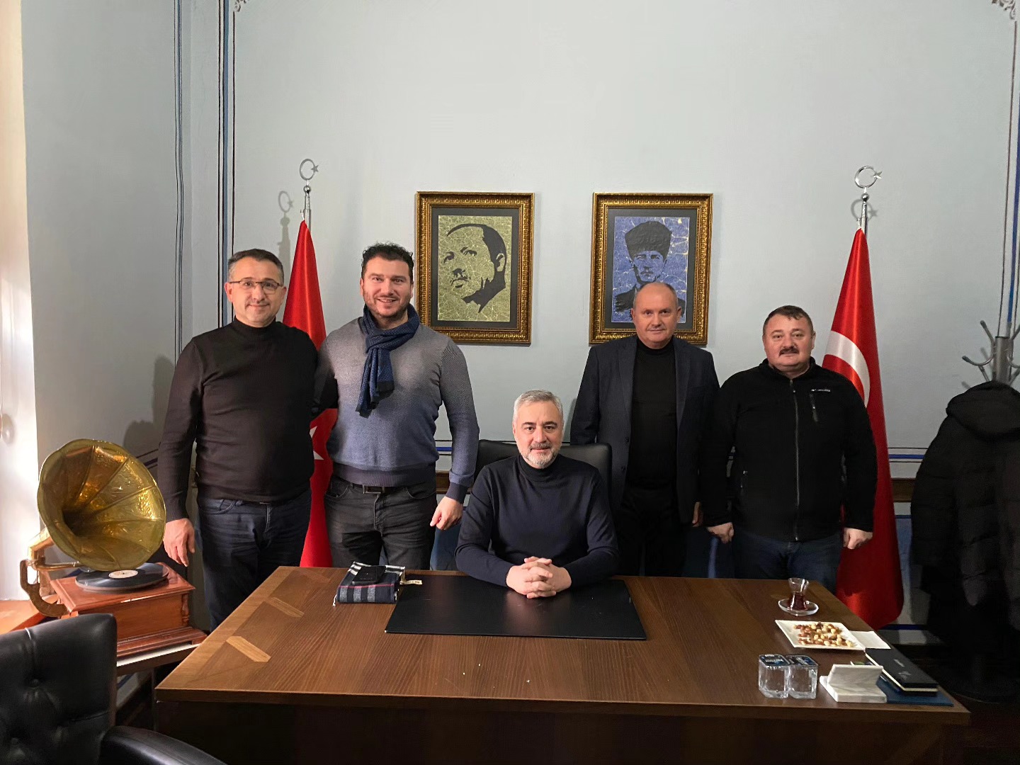 615822446 819100441159055 1568465511713310993 N