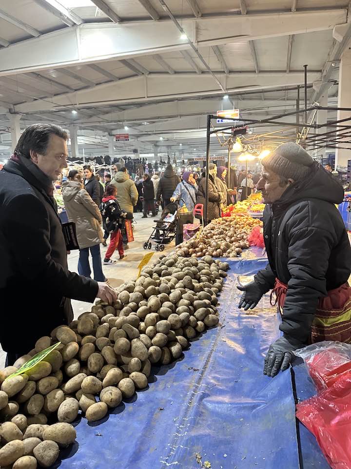 615954901 4342232799388507 3900039831867398062 N