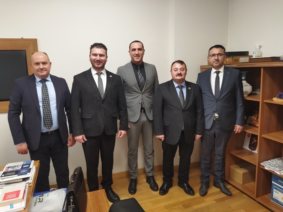 616104270 17941266222109197 7896683529643695603 N