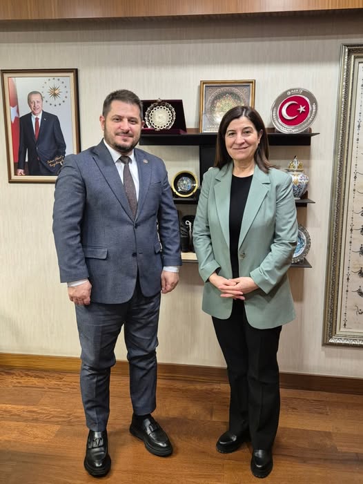 619814510 18404060626132770 1562617790955415617 N