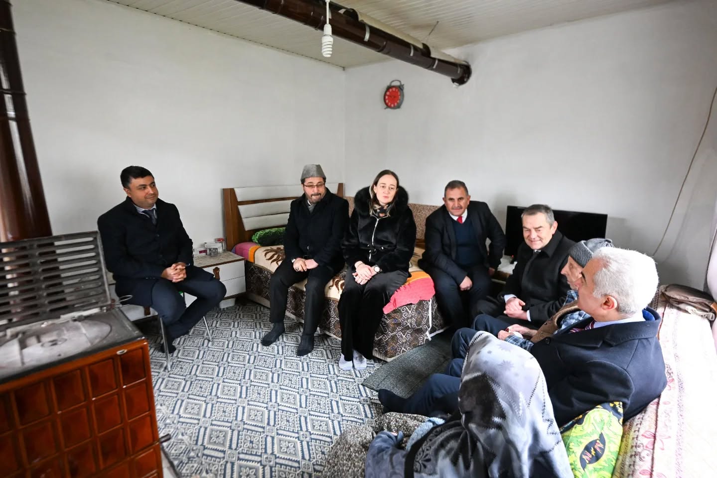 621733010 18187389118357661 6003599815367755779 N