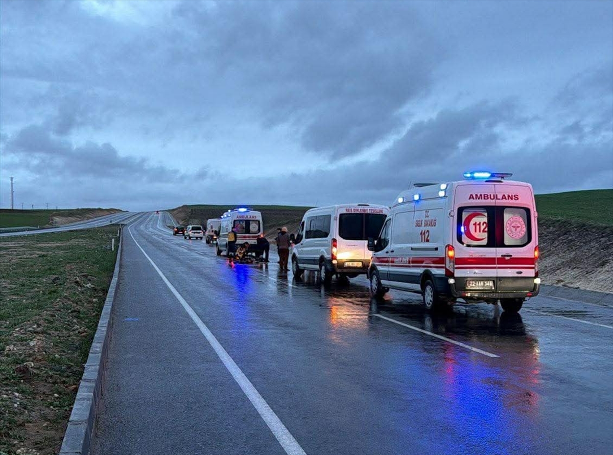 A A 20260127 40378571 40378570 E D I R N E D E O T O M O B I L I N C A R P T I G I Y A Y A O L D U