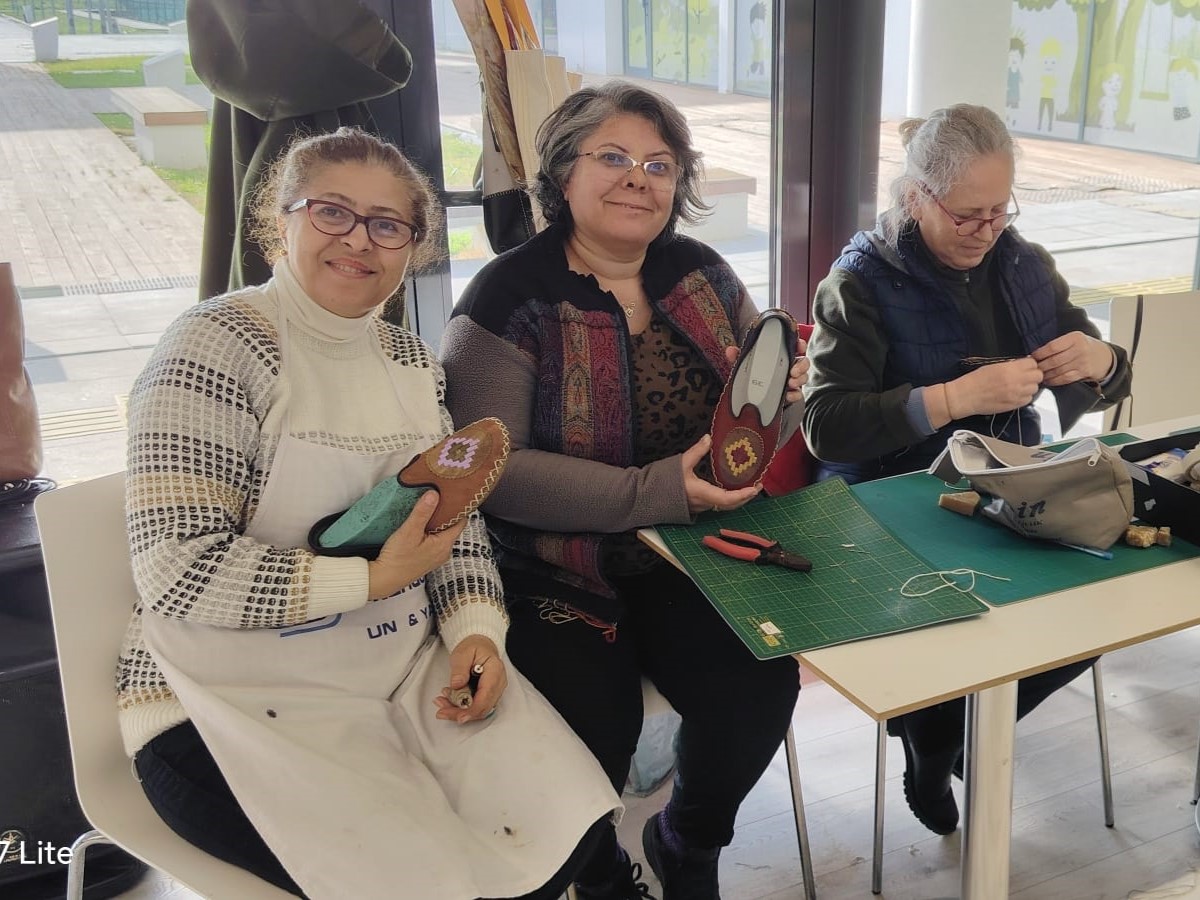 Cbd8D305 E352 45A0 8C54 774046D9B353