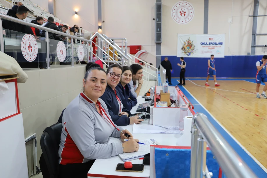 🏀 Gsb Okul Sporları Gençler Kız–Erkek Basketbol Grup Müsabakaları Sona Erdi.gsb Okul Sporları (6)