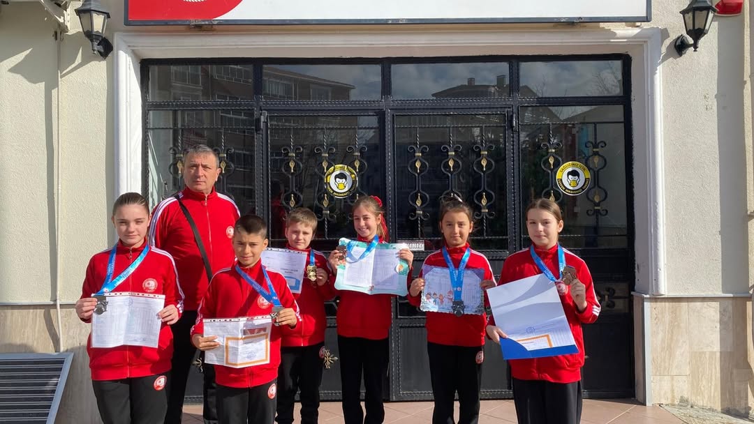 Şampiyonlarla Gurur Duyuyoruz! Türkiye Karate Federasyonu Tarafından İstanbul’da Düzenlenen Yıld (1)