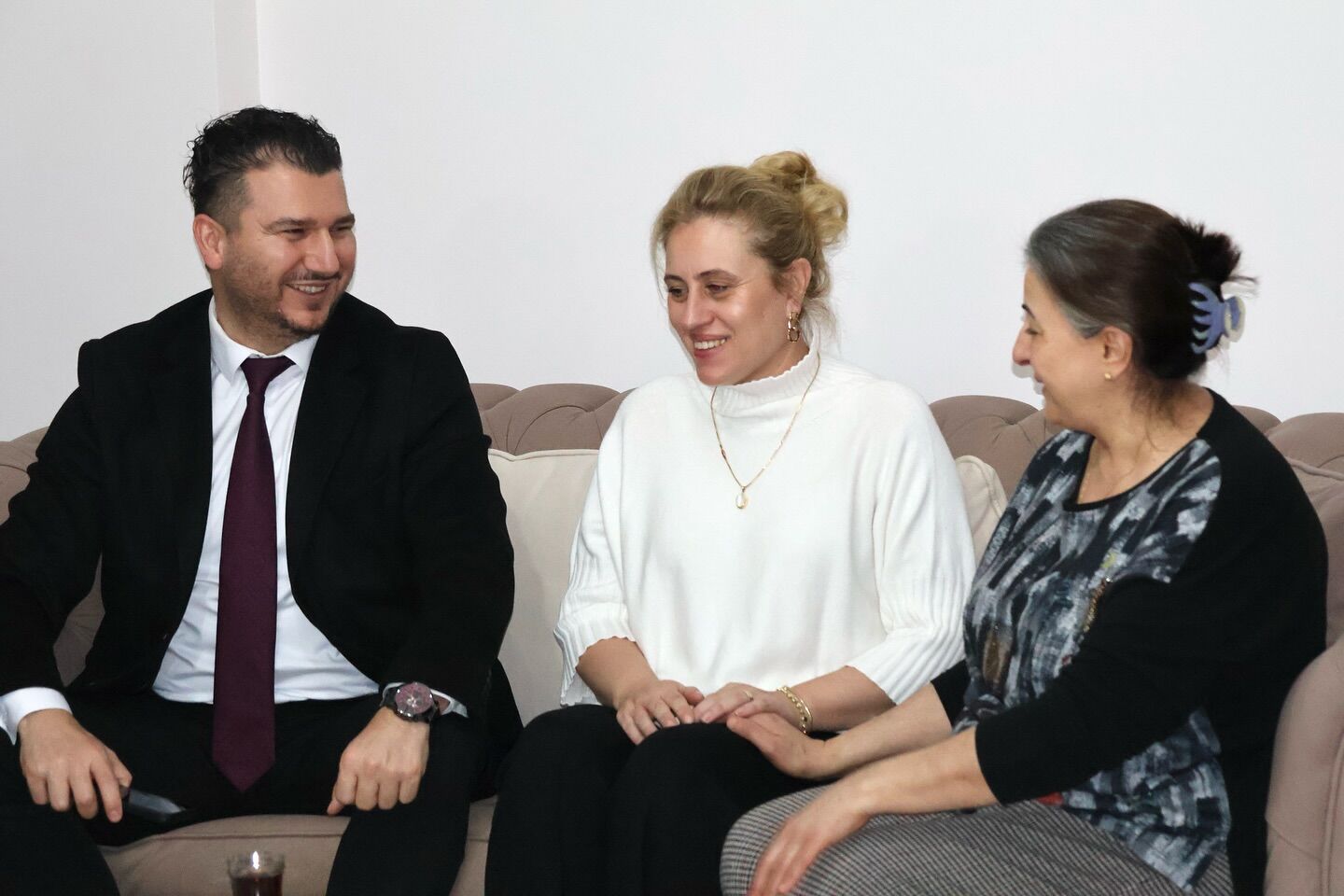 640319783 17949359577109197 5245491597920854693 N