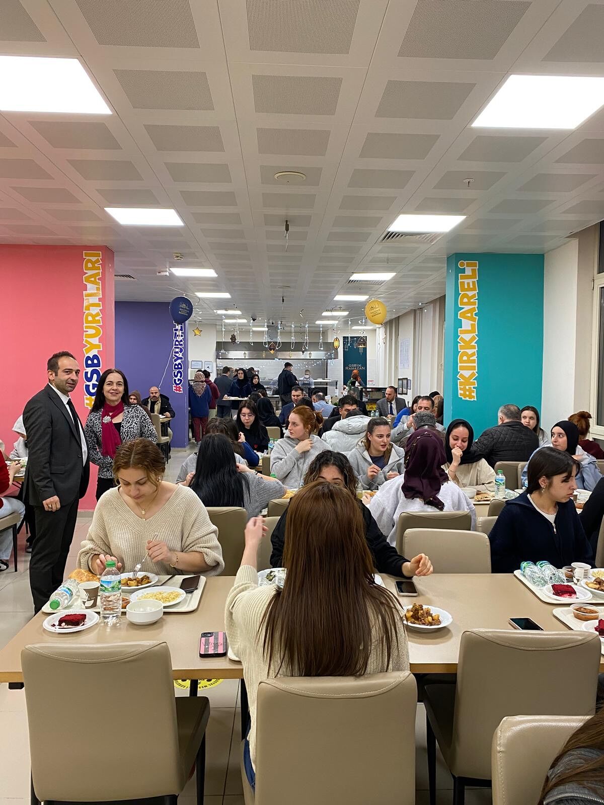 640898107 17949756687109197 8701513652365280636 N