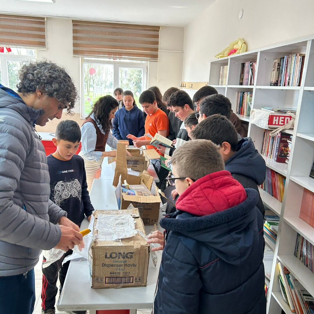 641611479 10164456819822697 6806457148338051320 N