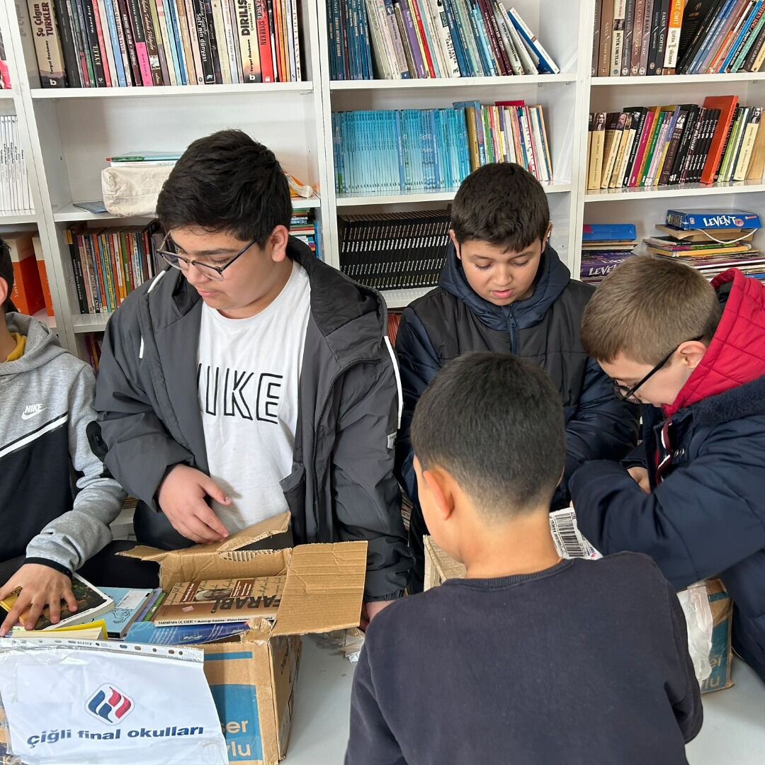 641613827 10164456819827697 4668084470286520802 N