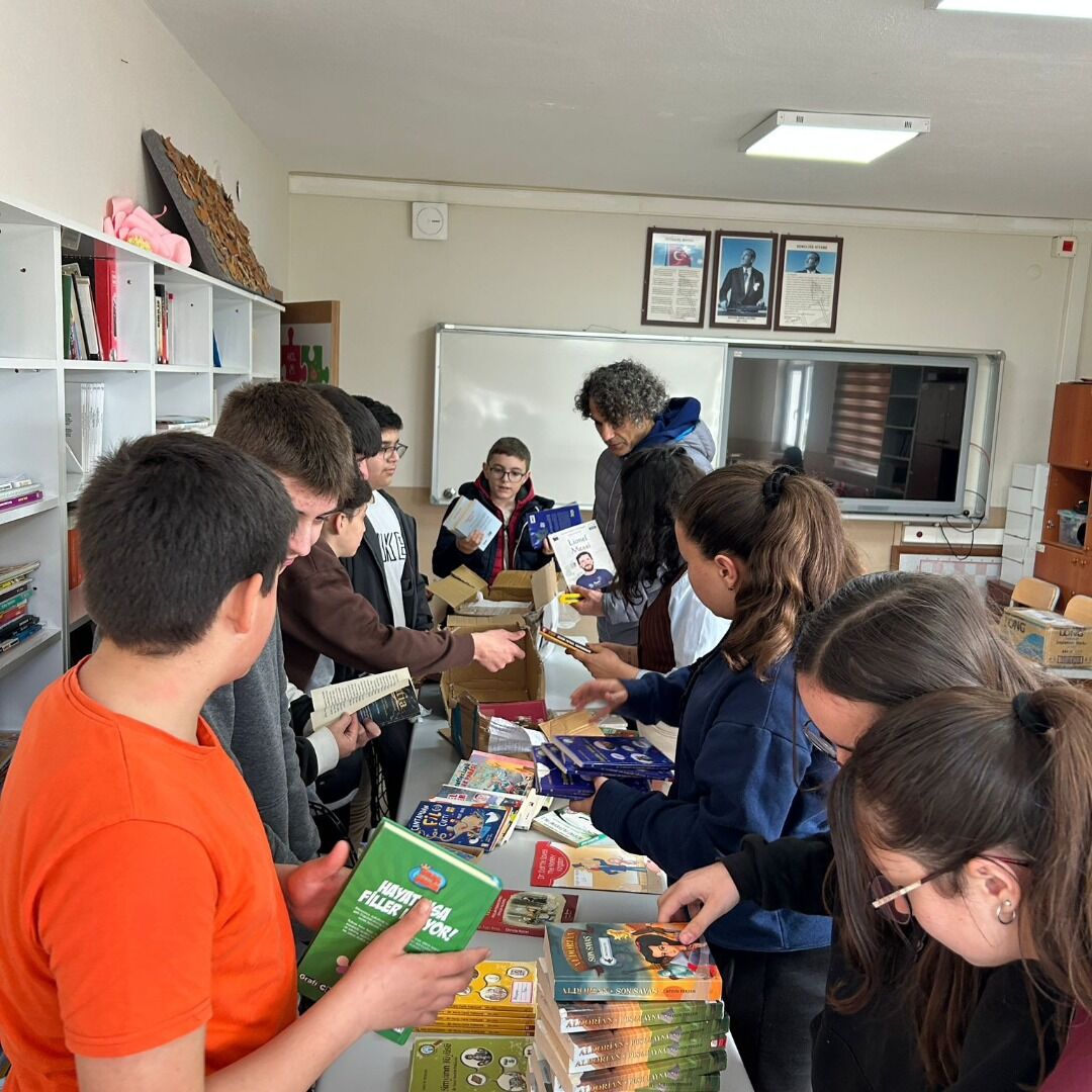 642482034 10164456819807697 7663812530164582624 N