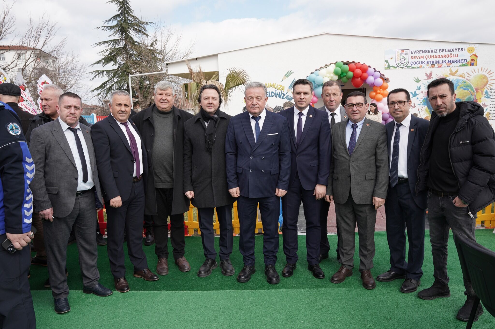 644491264 4133713583512977 5015830158344943648 N