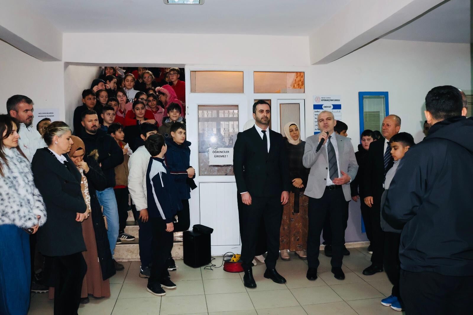 72F73508 9326 40A1 82A8 C862Df9B7D5B