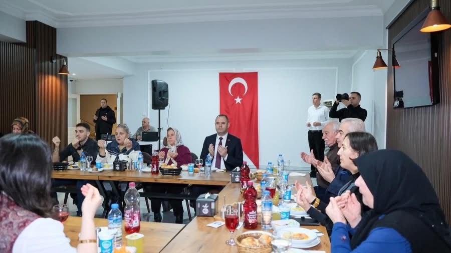 A2Ef858E 67Ec 4Cba A574 735F2472Ef99