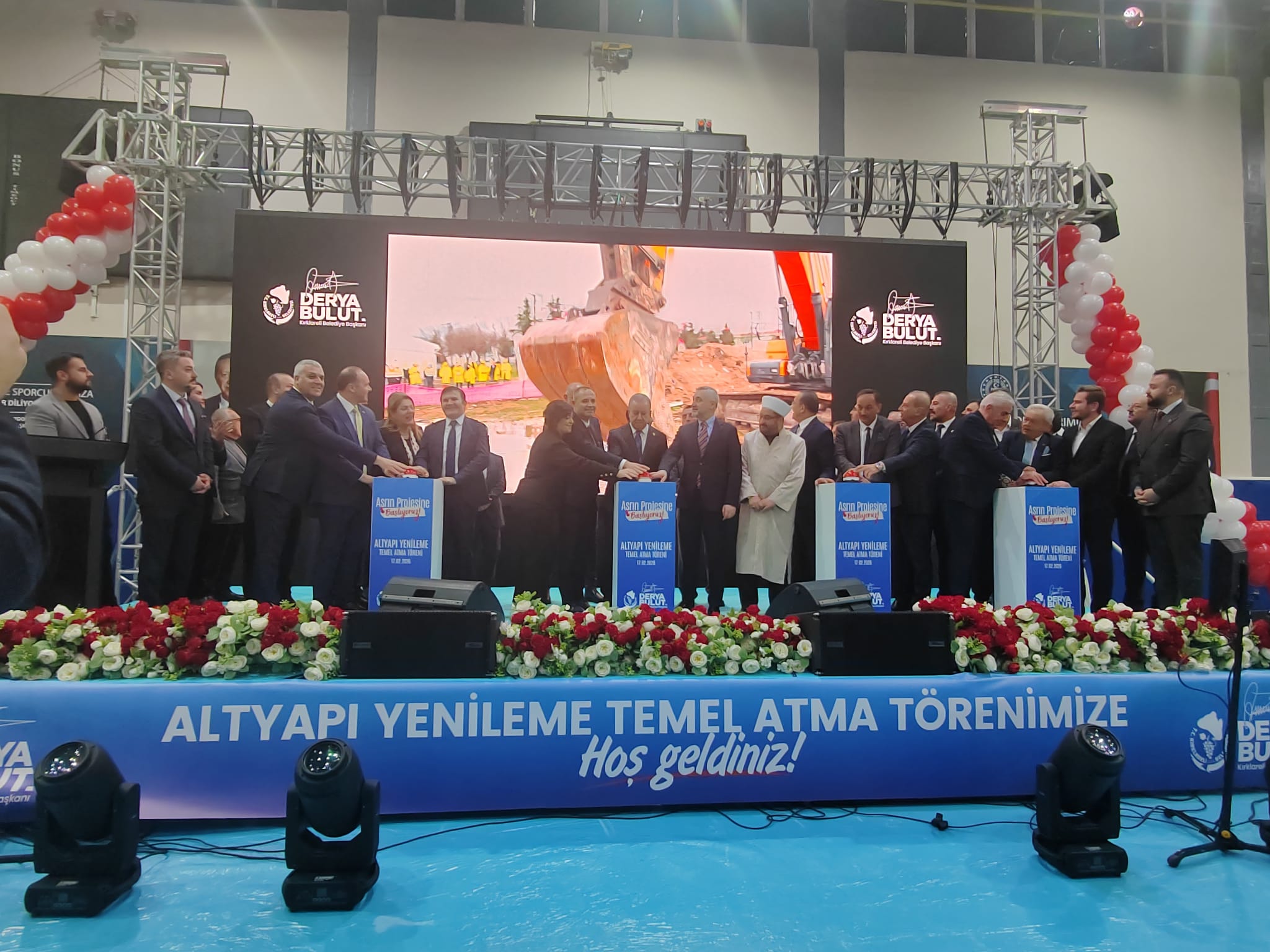 Bfc416Bf E35C 4Aaa 8802 725Bdcd77F28