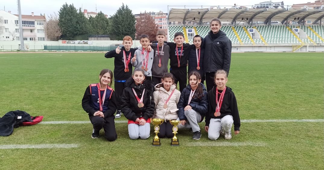 Bugün Tamamlanan Küçükler Puanlı Atletizm İl Birinciliği Müsabakalarında Ilçemizi Başarıyla Tems