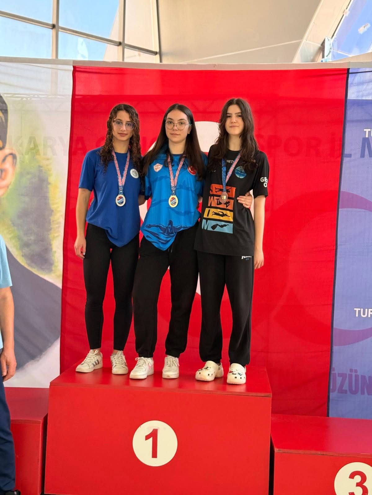 Cf285506 1736 4760 9082 6D1771A5120F