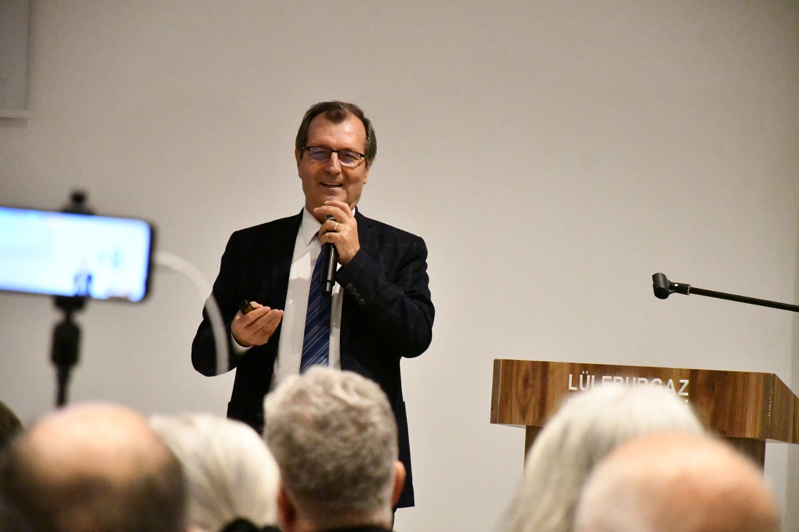 E9A83Afa 4Dec 4B08 B9Da 0F5Bf5Deef84