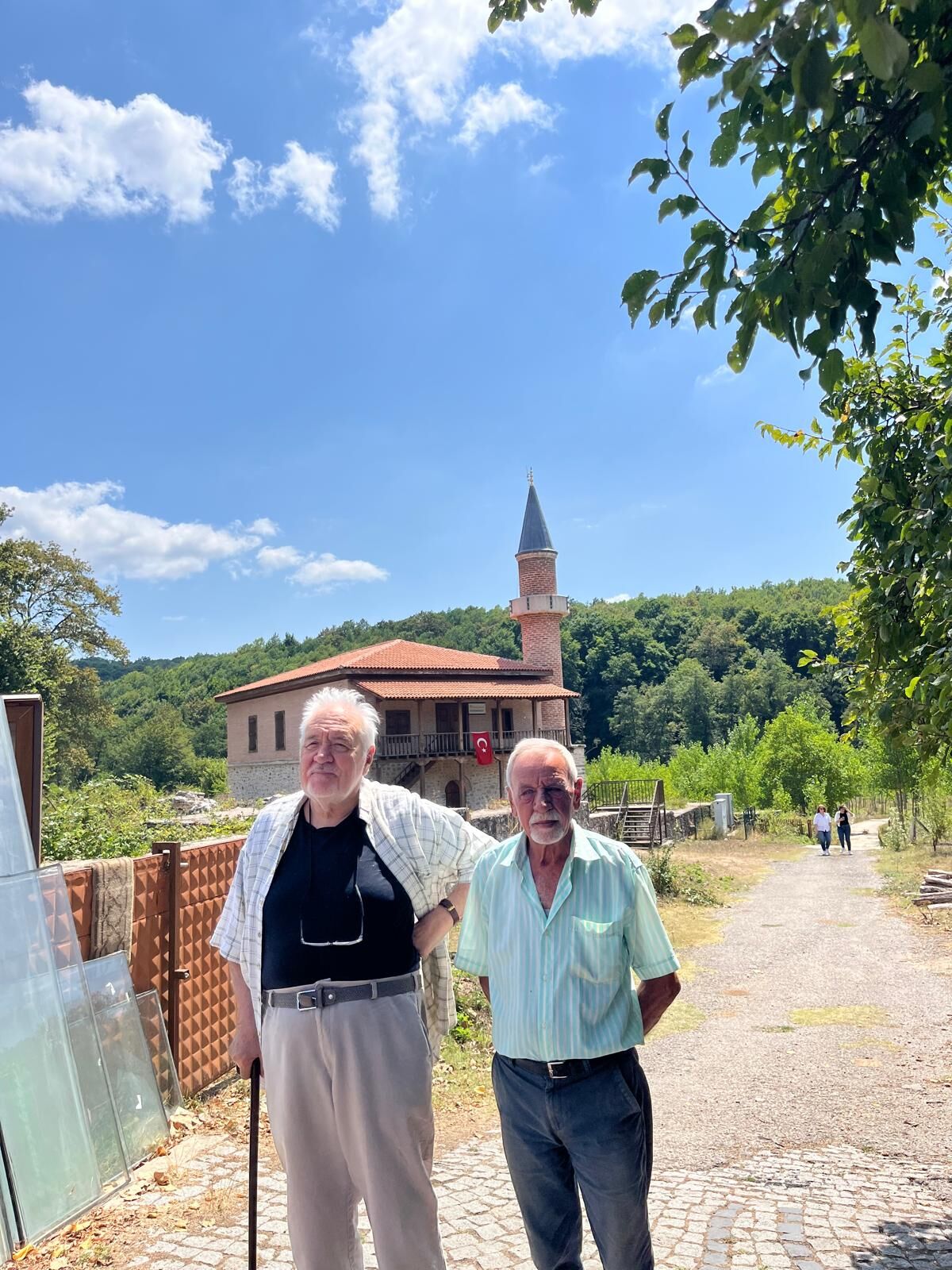 4Ad9Fb09 70Df 4942 Bb95 19F33212E8Ad